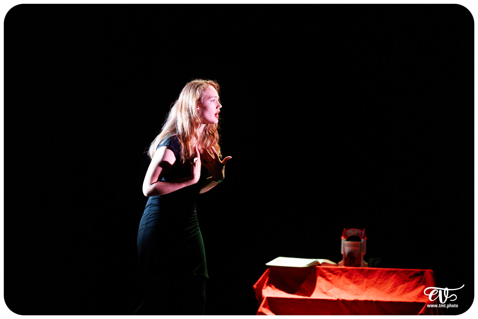 BLANCHE-NEIGE FOUTUE FORET